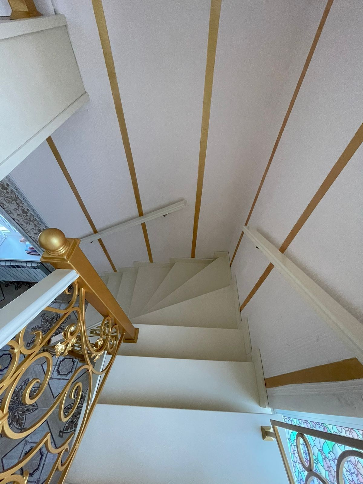 Лестница Барокко. Столярное производство Камыши-Хвощи