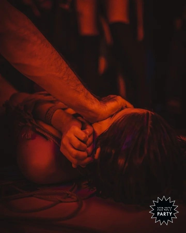 Фотография с закрытого мероприятия. Репортажный фотограф в Москве