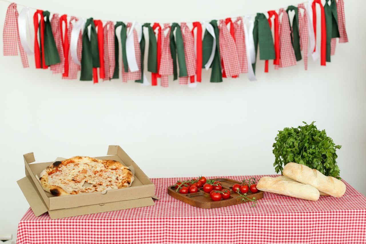 Детская фотосессия с пиццей