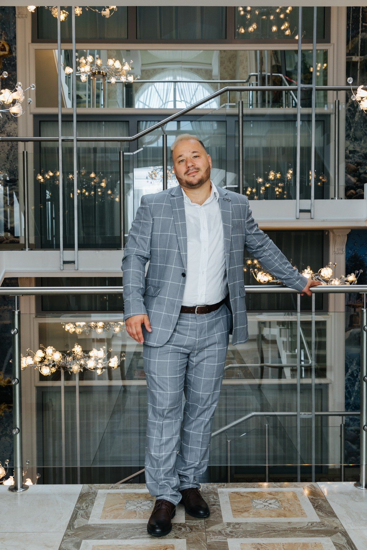 Свадебная регистрация и микропрогулка в Петергофе. Фотограф крещение венчание в Петербурге! Помогает подобрать храм и посоветовал душевного батюшку в СПб