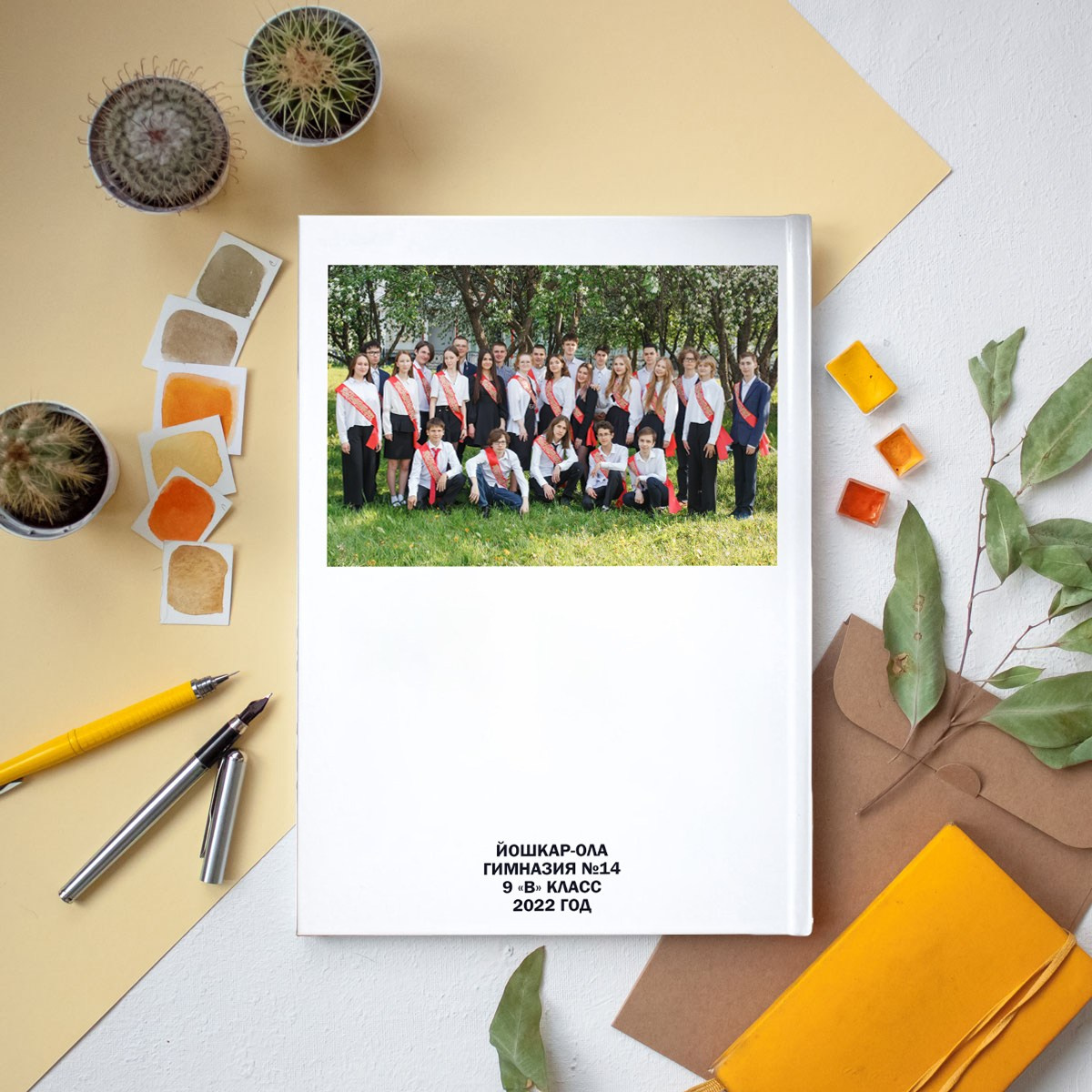 1 разворот 9кл. Детский, семейный и школьный фотограф Светлана Волжанина