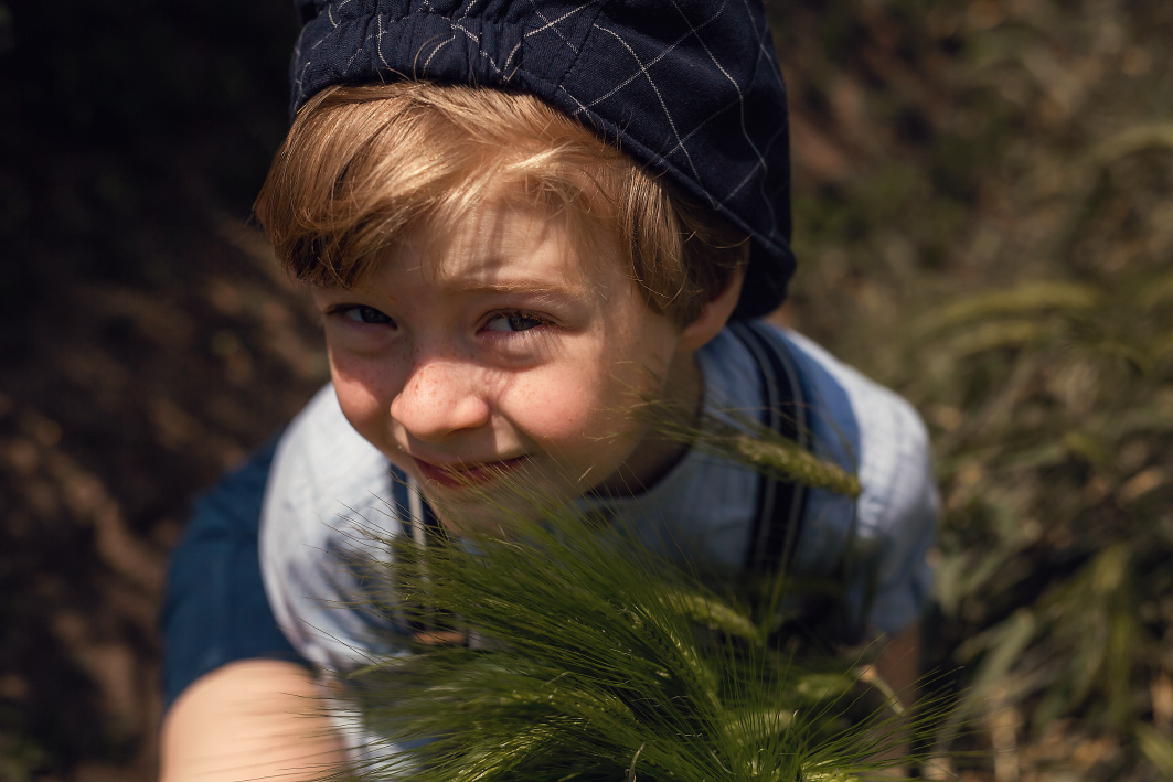 В поле ячменя. Семейный и детский фотограф Екатерина Савёлова