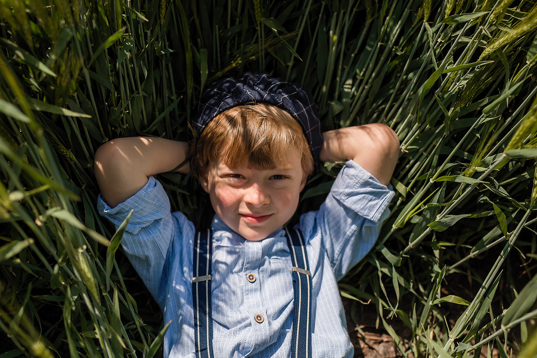 В поле ячменя. Семейный и детский фотограф Екатерина Савёлова
