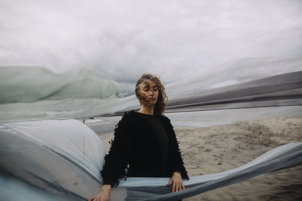 Чайка и друг ее Ветер. Соня Черных (sophieblack)