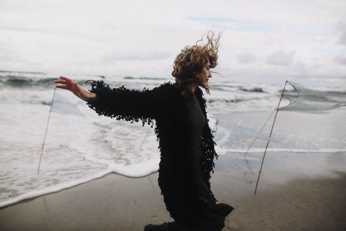 Чайка и друг ее Ветер. Соня Черных (sophieblack)