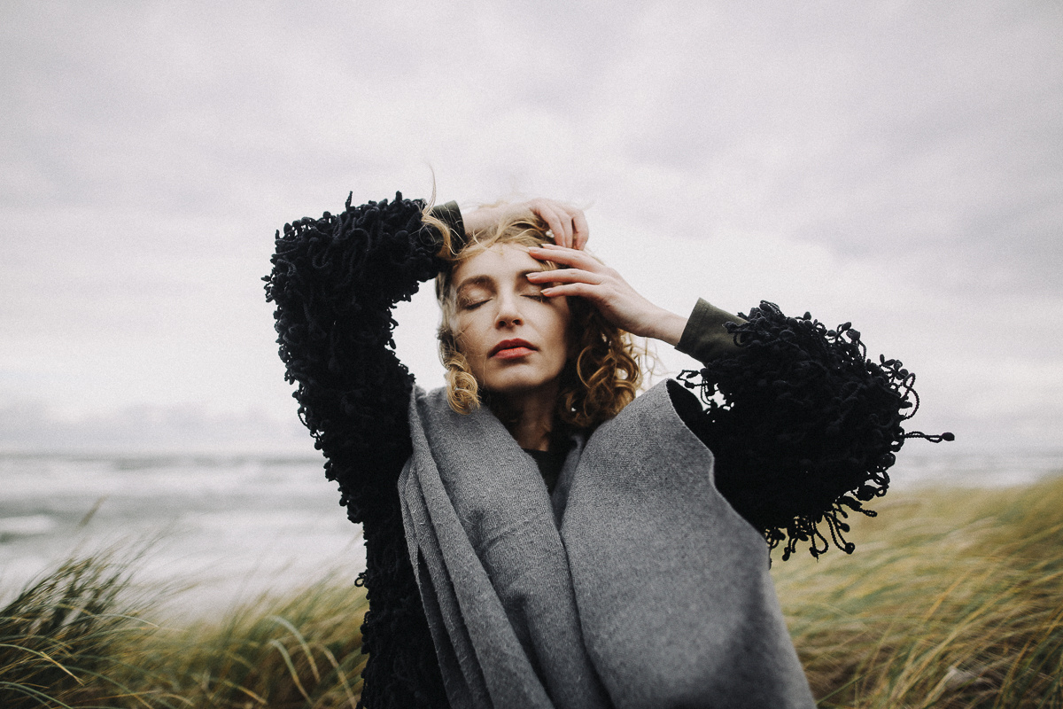 Чайка и друг ее Ветер. Соня Черных (sophieblack)