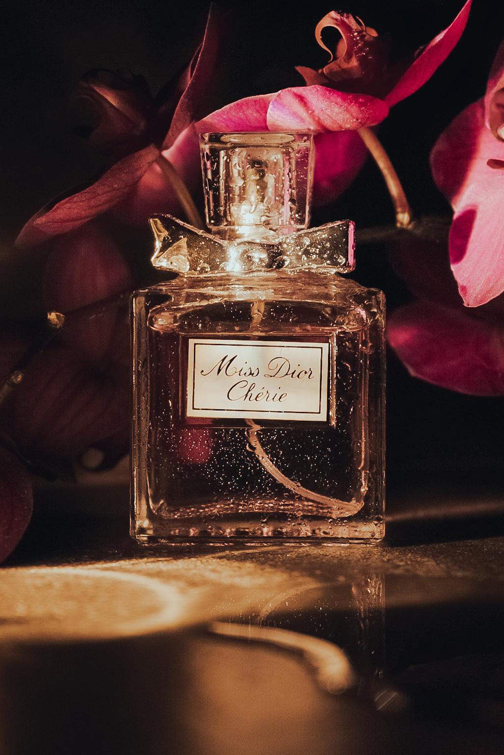 MISS DIOR CHERIE. NOIZOMAX Художественный фотограф в Дубай