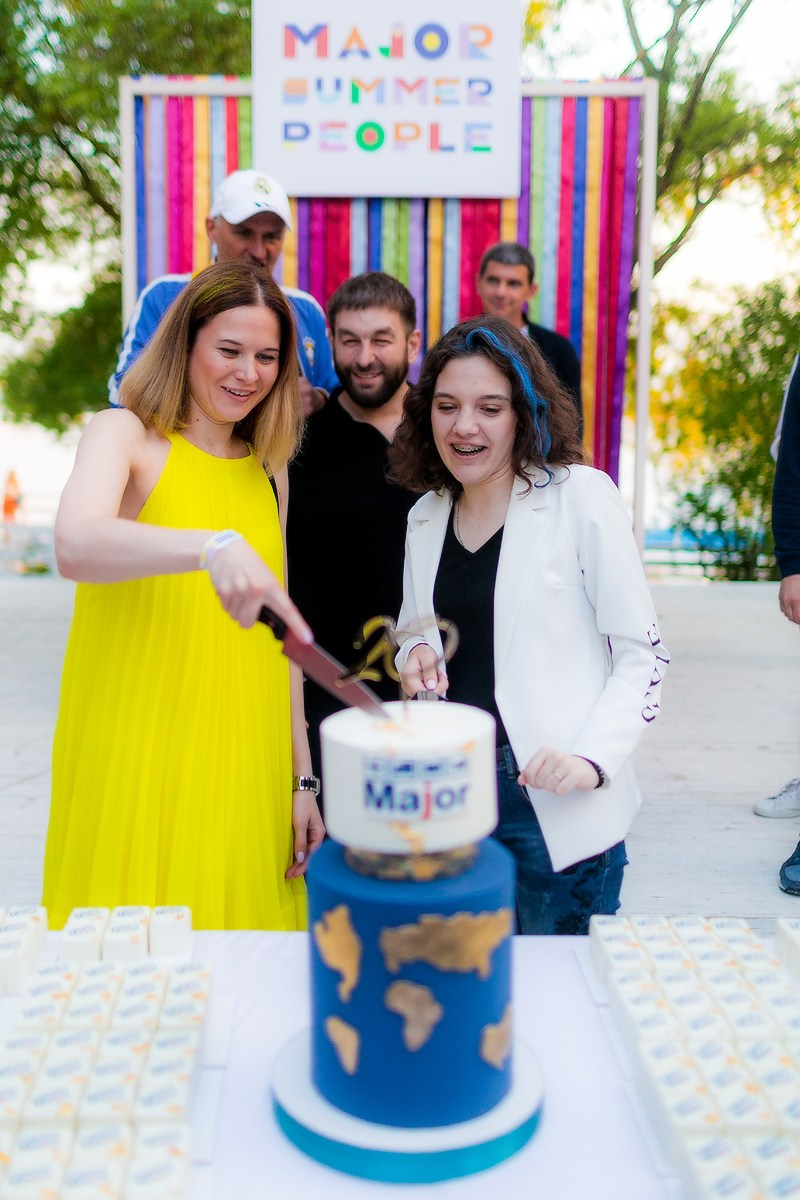 Фотосъемка корпоратива Major на берегу строгинской поймы. Репортажный фотограф Борис Геер