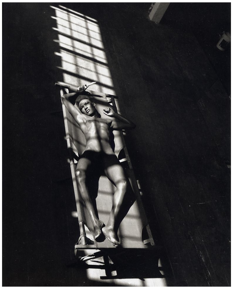 Хельмут Ньютон / Helmut Newton 18+. Женя Красовская | Фотограф | Smm-дизайнер