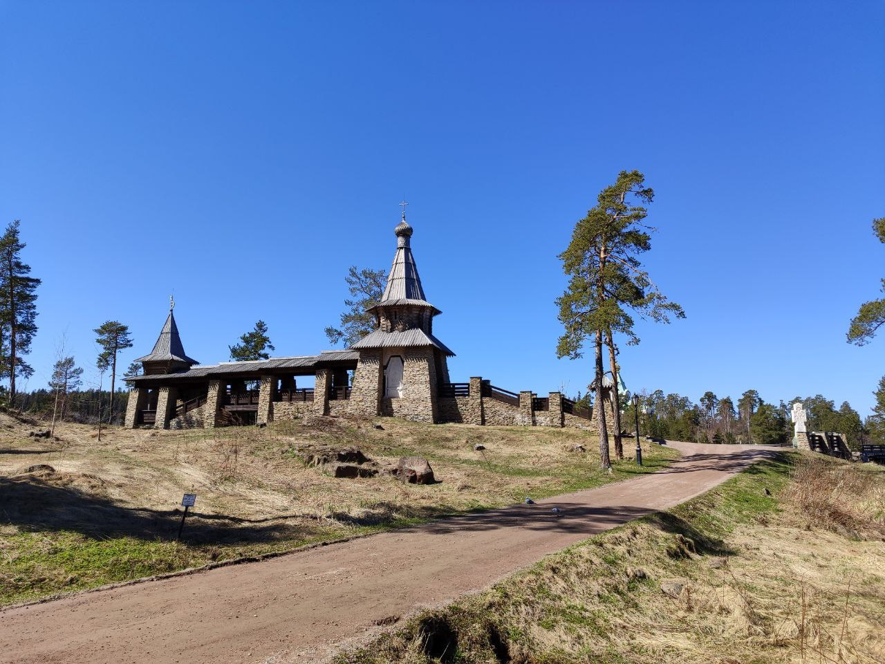 12 качеств. Михаил Гапеев — Корпоративные подарки и сувенирная продукция с логотипом в Москве