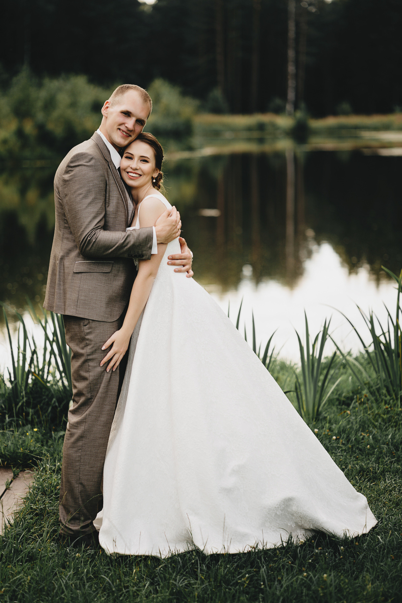 Павел и Ксения (Дом у озера). Свадебный фотограф и видеограф Дмитрий Горяченков