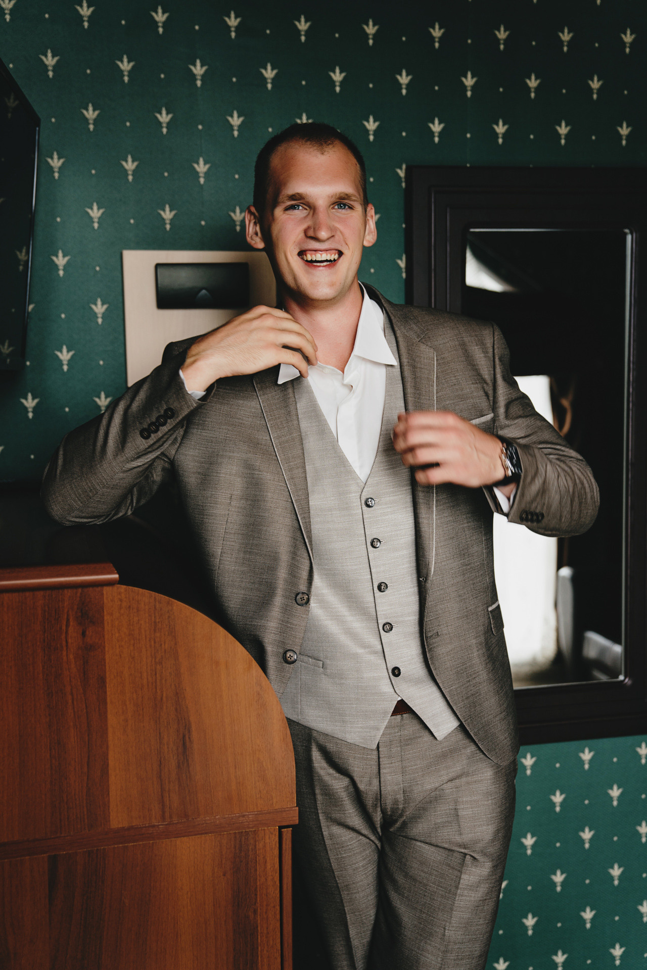 Павел и Ксения (Дом у озера). Свадебный фотограф и видеограф Дмитрий Горяченков