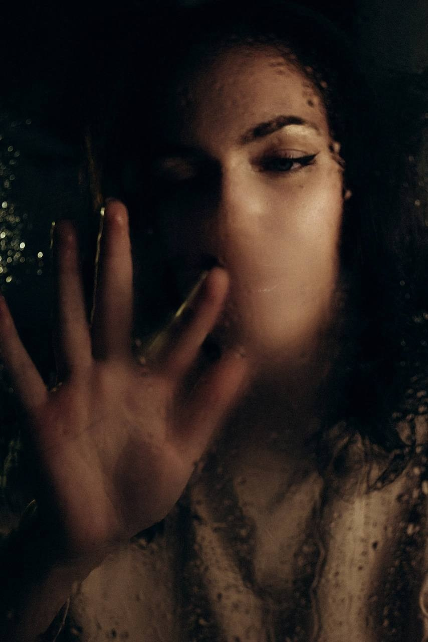 Мокрое стекло