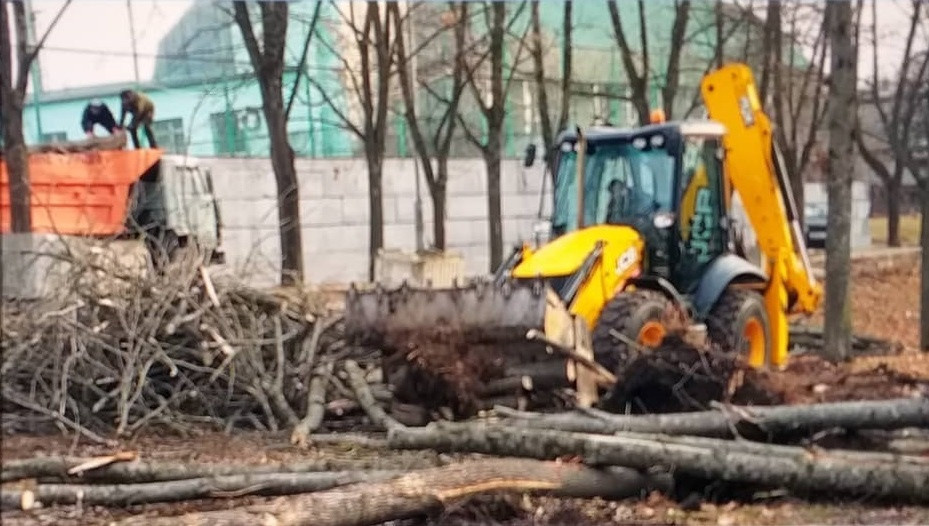 Памятник Лермонтову. Фотоальбом истории города Лермонтов