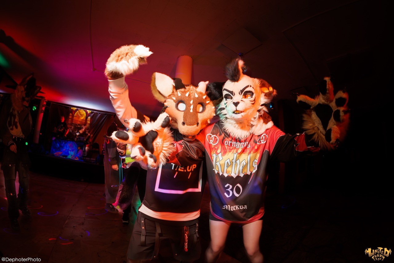 United Furry Convention 2026. Различные мероприятия и просто фотографии людей