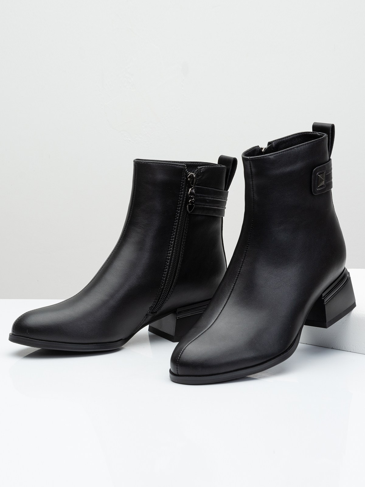 Обувь. Сборные фотосъёмки в Москве. фотосессии одежды.фотограф