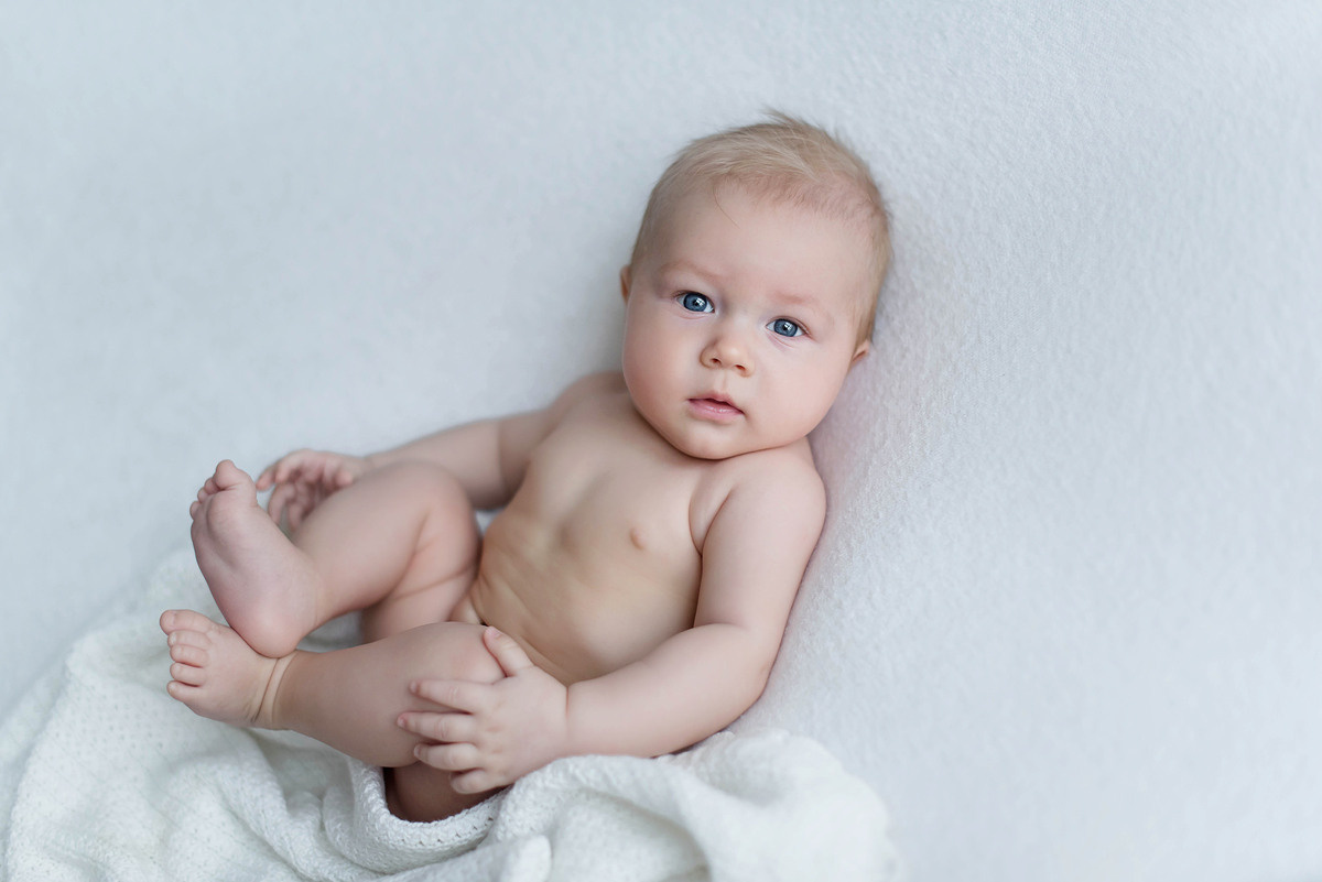 Миша 4 месяца. Фотограф новорожденных Елена Панова