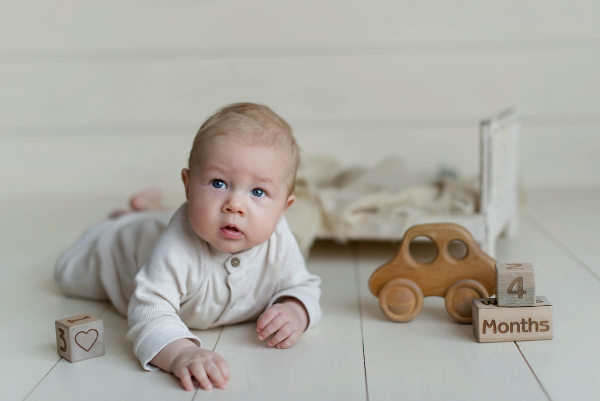 Миша 4 месяца. Фотограф новорожденных Елена Панова