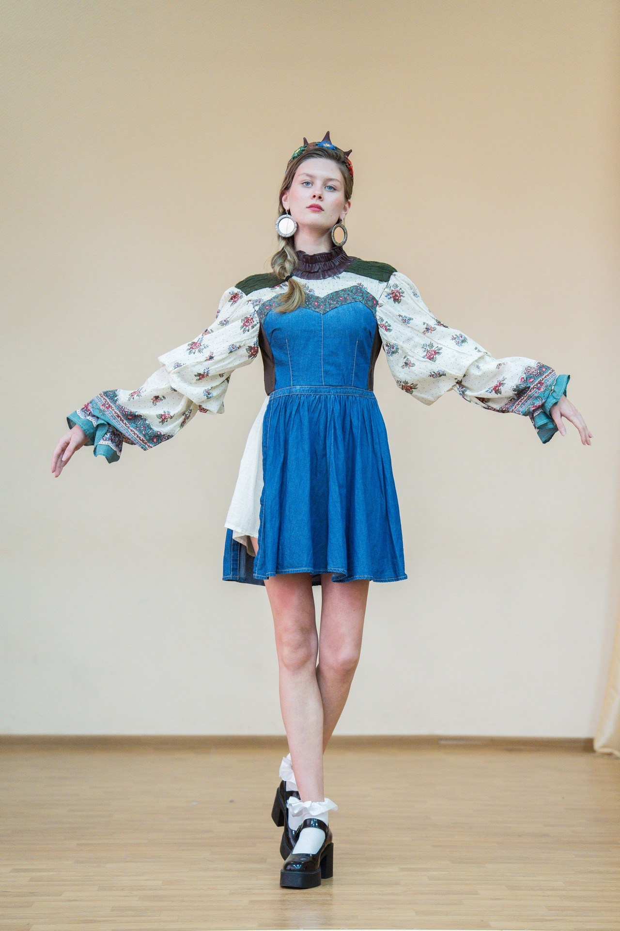 Царскосельский кутюрье. Репортажная съёмка в Санкт-Петербурге, Константин Петров