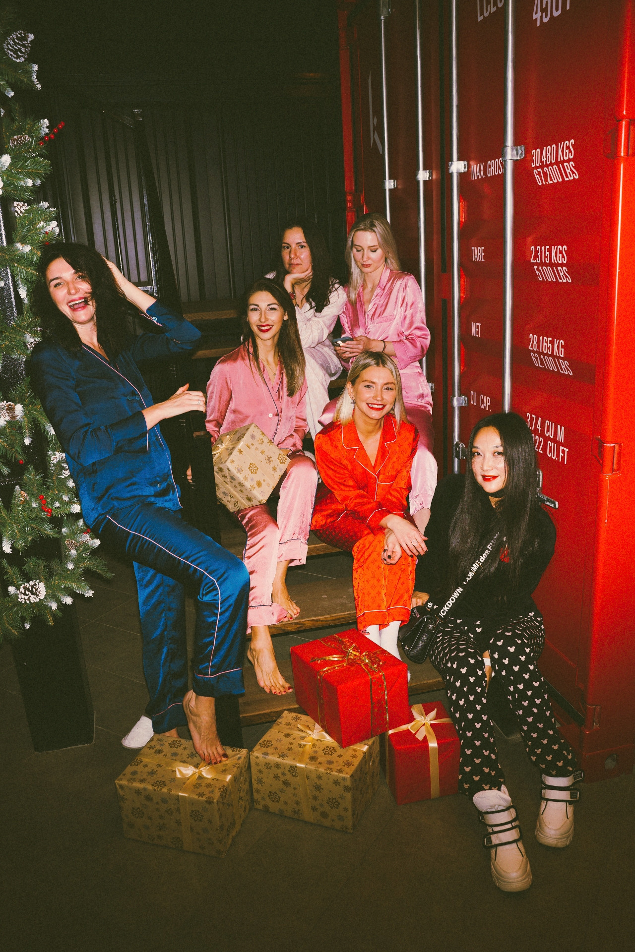 Girl's Xmas Party. Фотограф Серафим Крюков