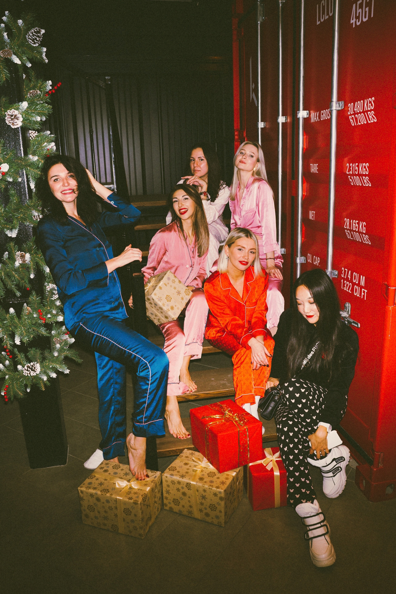 Girl's Xmas Party. Фотограф Серафим Крюков