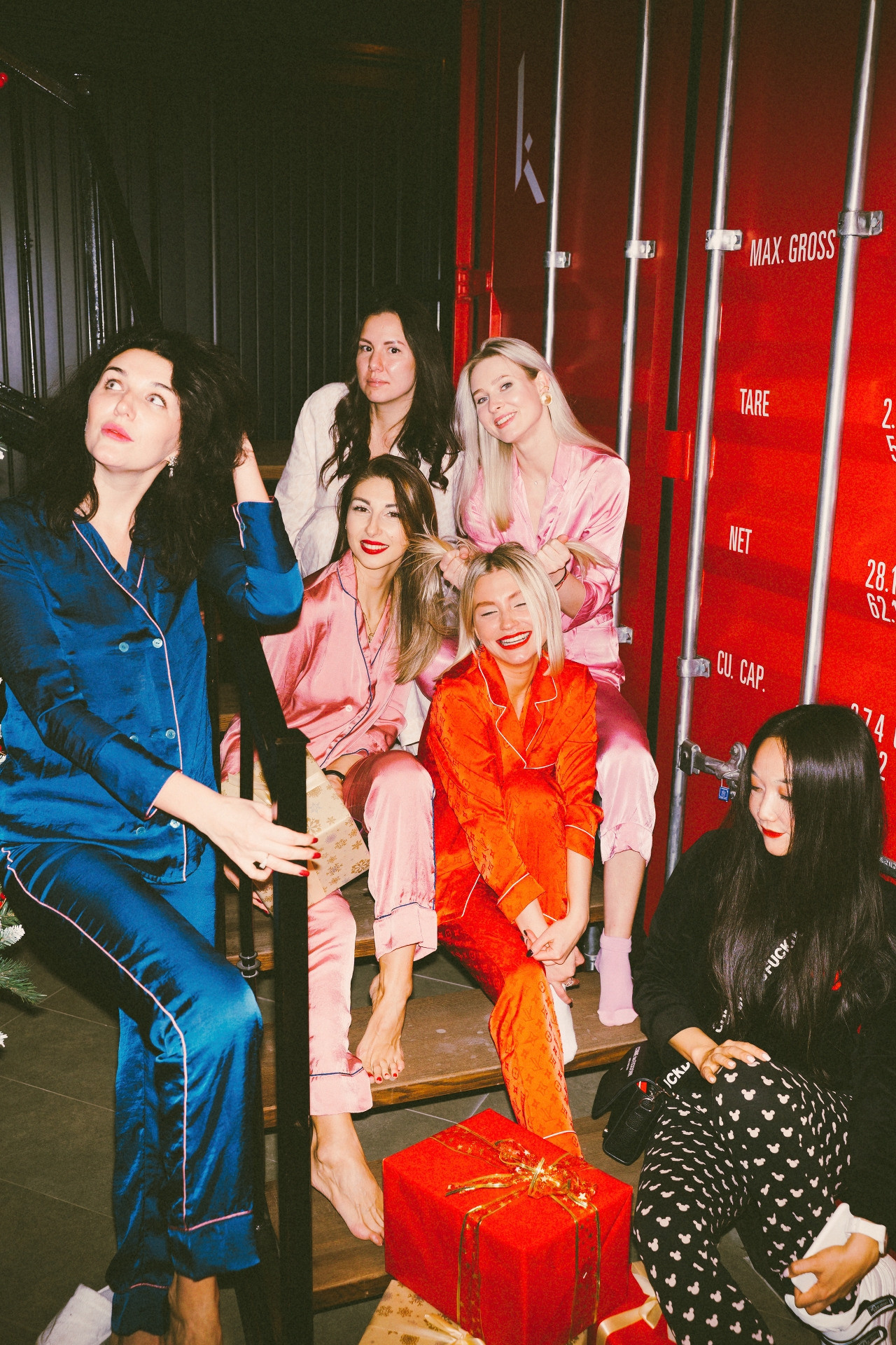 Girl's Xmas Party. Фотограф Серафим Крюков