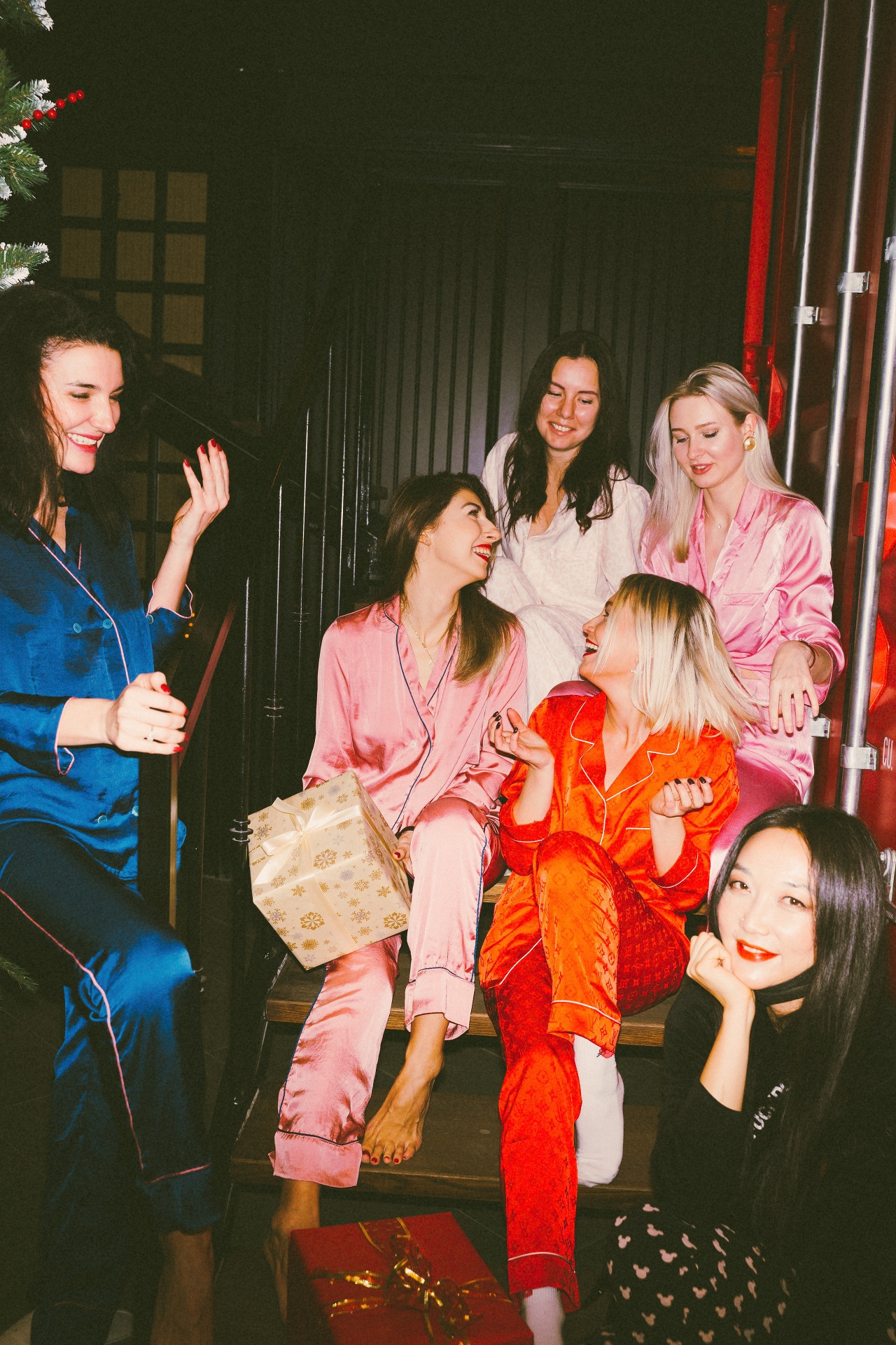 Girl's Xmas Party. Фотограф Серафим Крюков