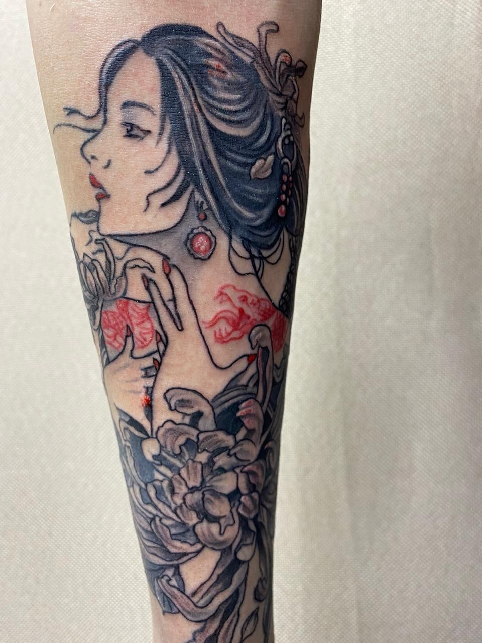 Тату. Яр Панов Арт.Картины, татуировки, роспись стен и одежды в Москве