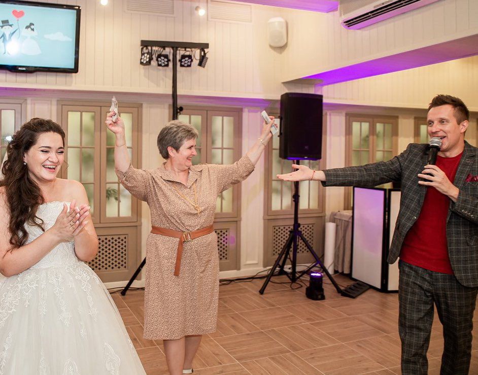 Ангелина и Дима. Ведущий на свадьбу в Москве Зубков Алексей