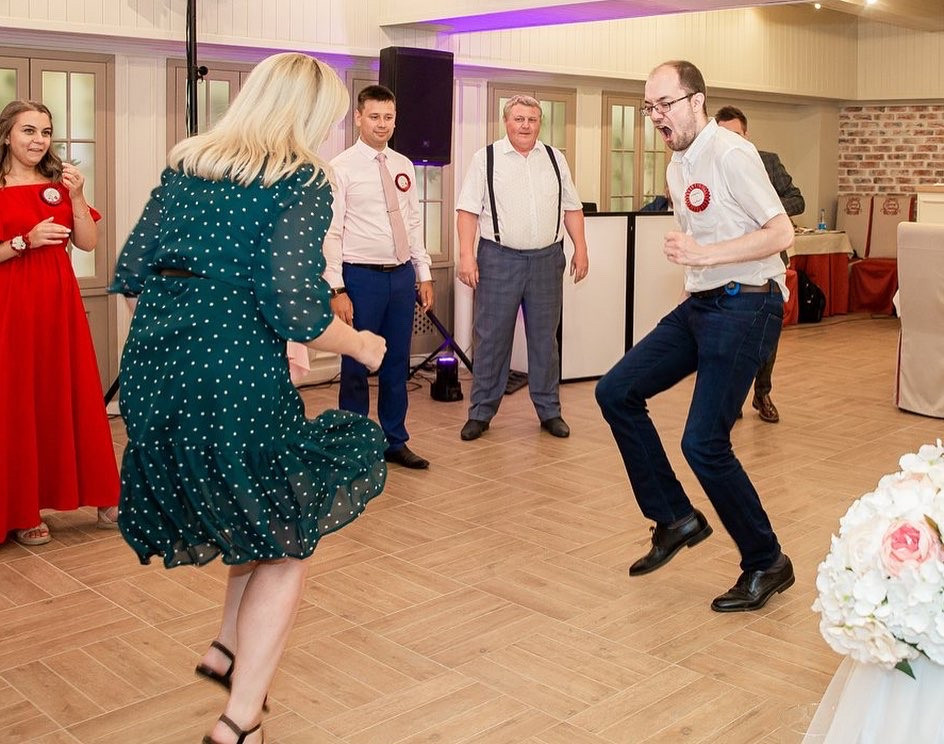 Ангелина и Дима. Ведущий на свадьбу в Москве Зубков Алексей