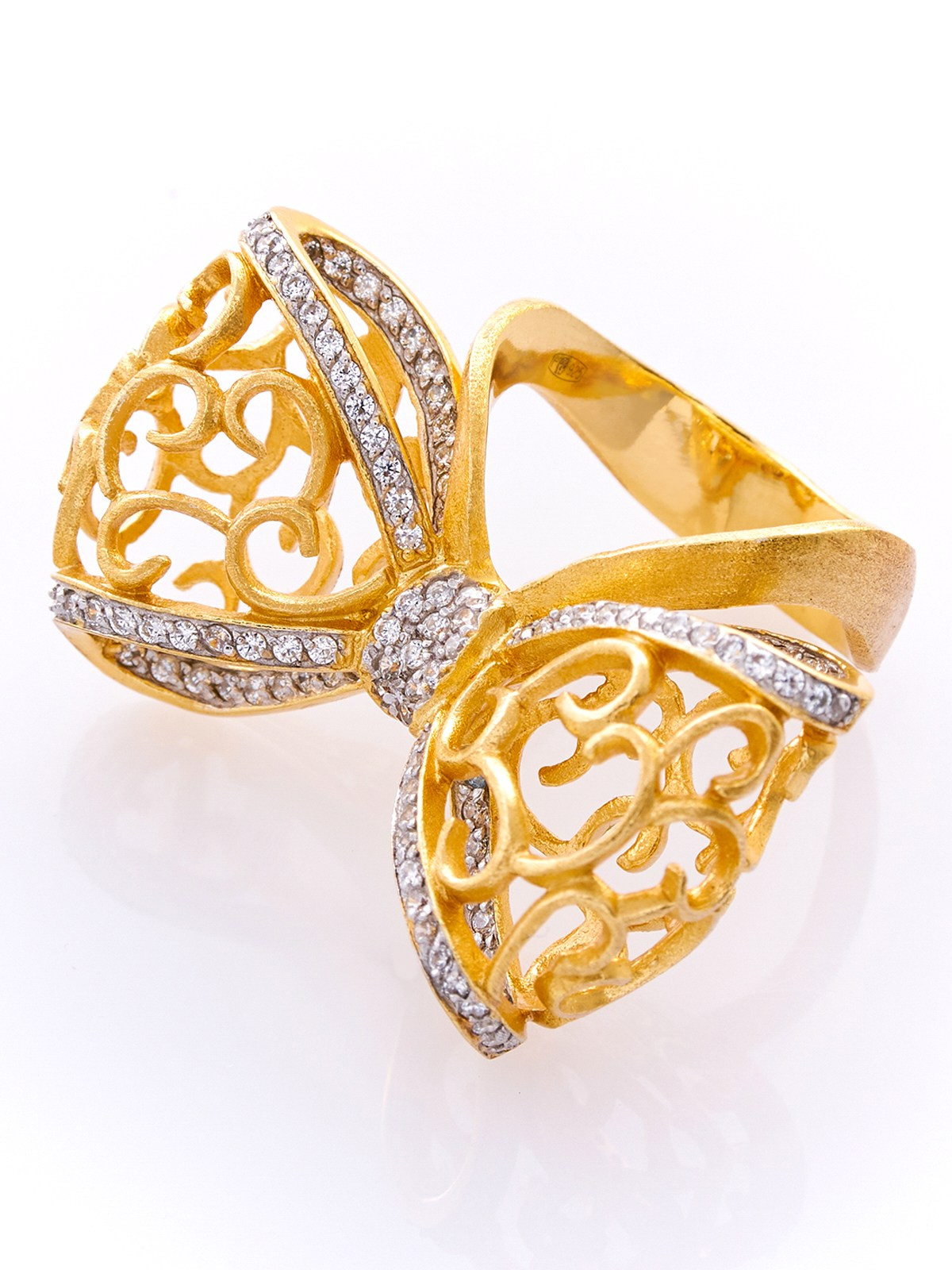 Ювелирные изделия. Каталожный предметный фотограф