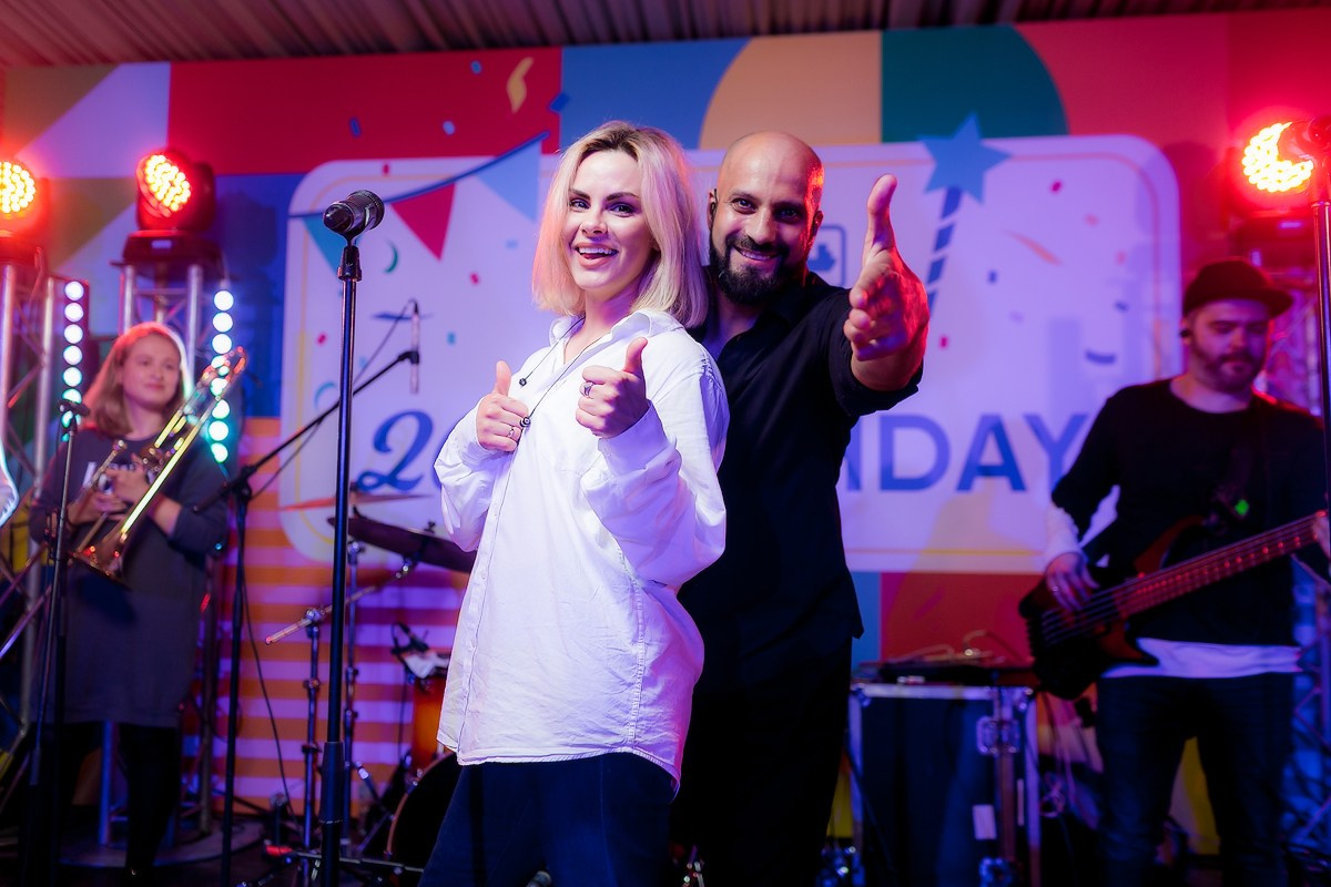 Фотосъемка корпоратива Major на берегу строгинской поймы. Репортажный фотограф Борис Геер