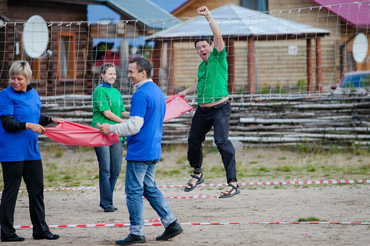 Командообразующее. Фотограф событий, Максим Романенко