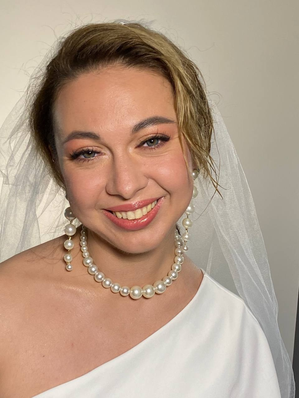 Невеста. Наталья Даньшина — Визажист-Стилист причесок