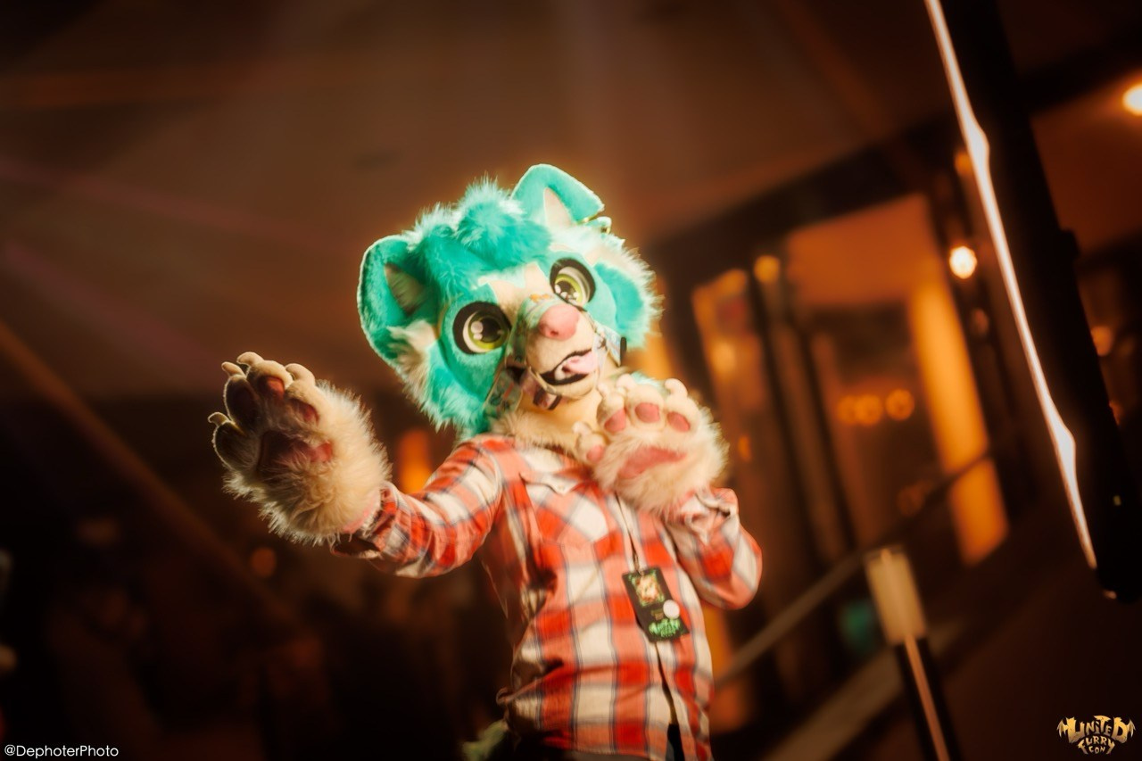 United Furry Convention 2026. Различные мероприятия и просто фотографии людей
