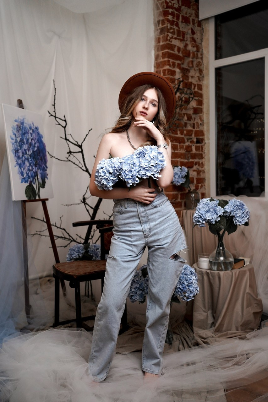 Женская фотосессия в студии Тепло в Новочеркасске. Свадебный фотограф в Ростове-на-Дону. Таинство Крещения и Венчания, семейные фотосессии. Алёна Чёботова