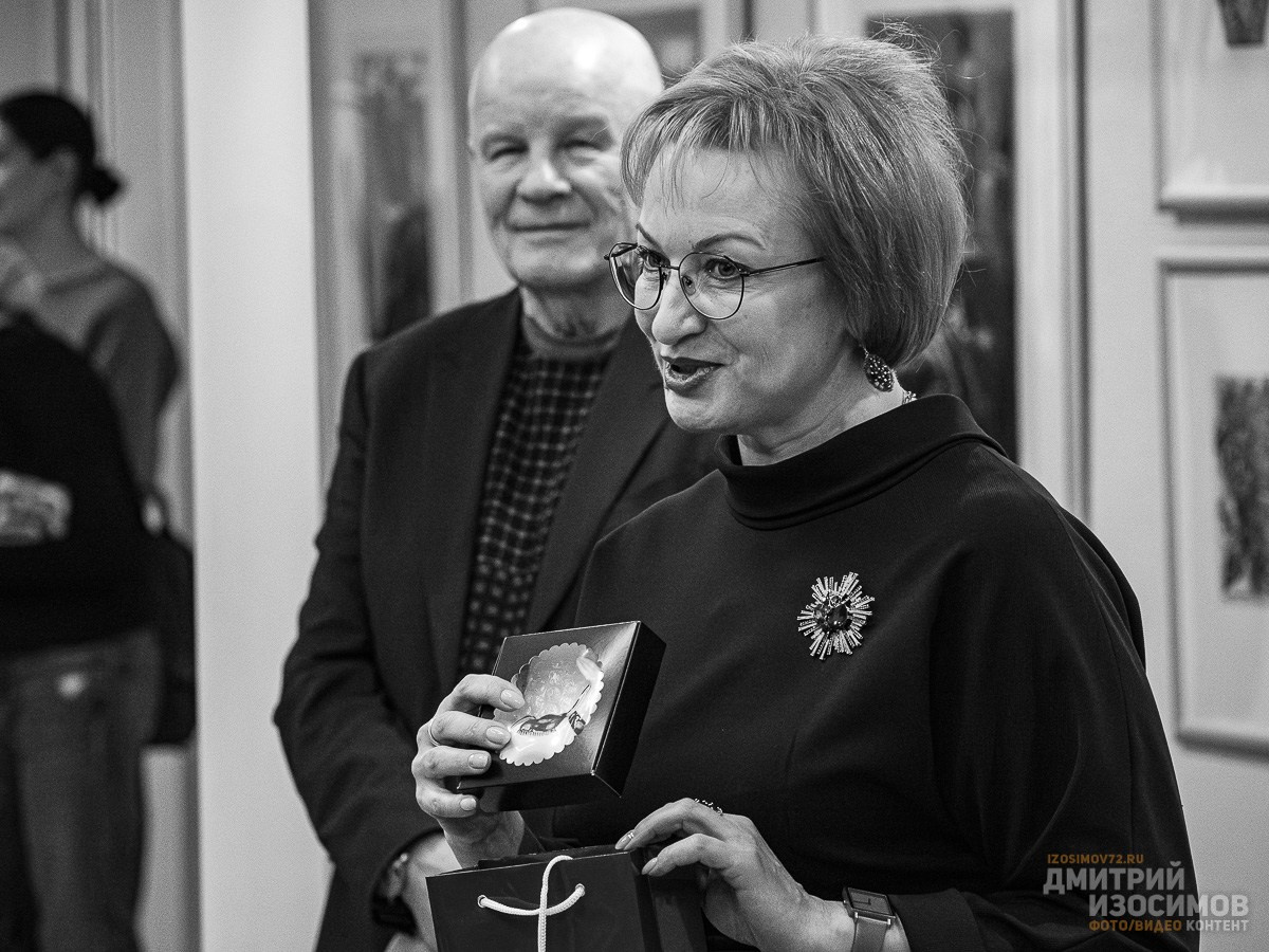 Открытие выставки Олега Яхнина