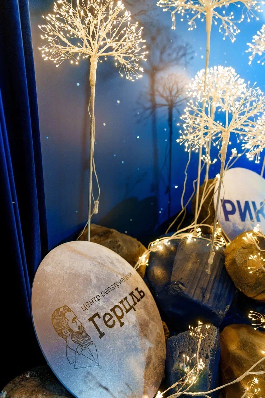 ALFA | декабрь 2023 | г. Москва, отель «Империя Плаза». МашаШарики | Декоратор | Москва