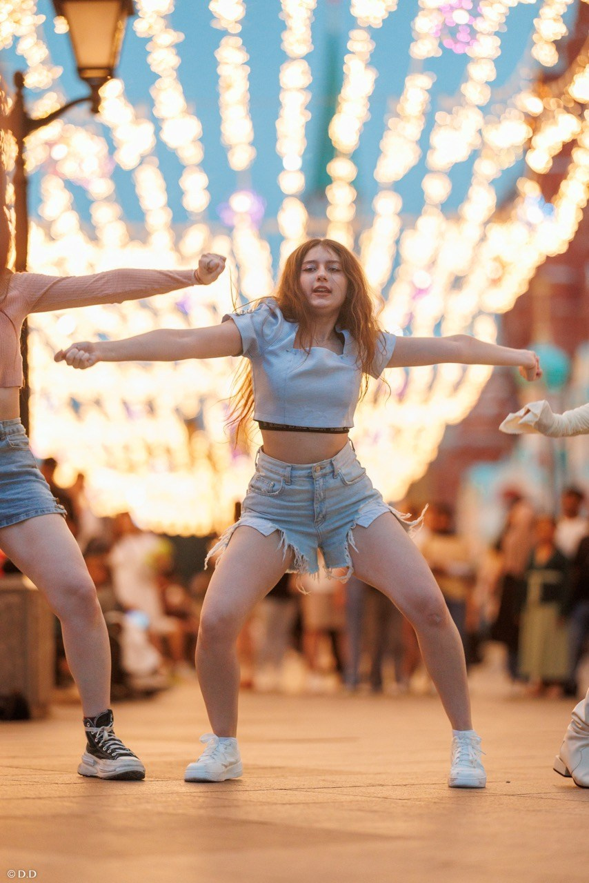 Cover dance in public'. Различные мероприятия и просто фотографии людей