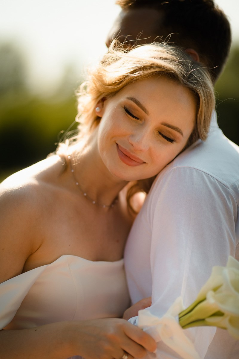 Свадебная фотосессия на улице. Свадебный фотограф в Санкт-Петербурге Антон Владимиров