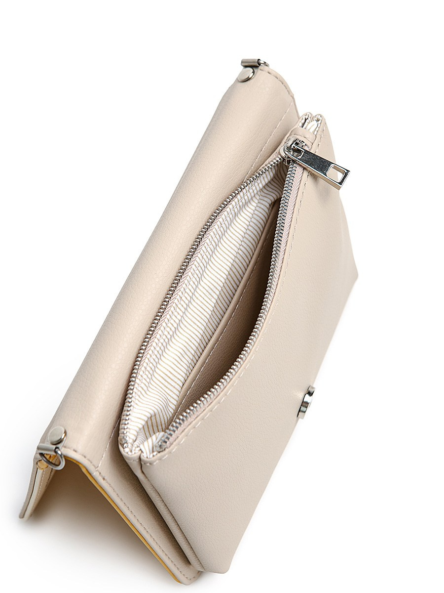 Сумка-клатч. Контент фотограф, съемка для маркетплейсов, фуд съемка и репортажи в Новосибирске Ралия Галеева