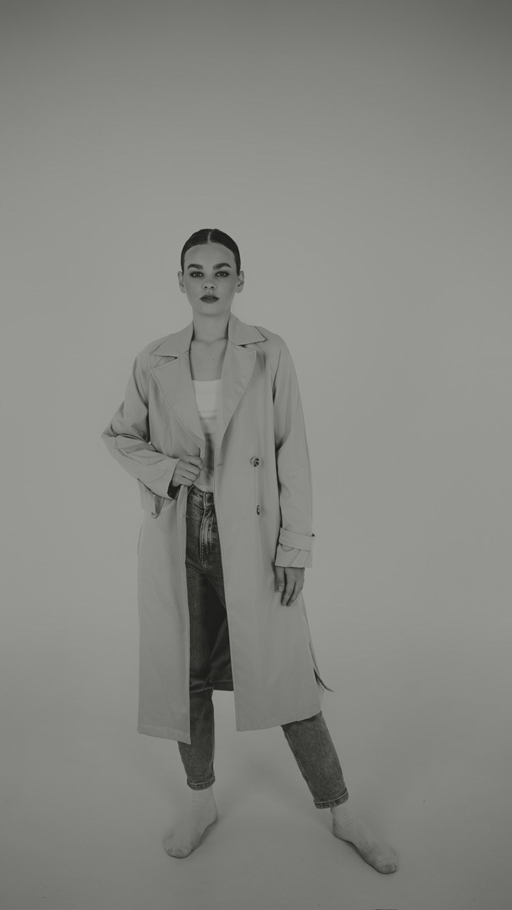 Черно-белая фотосессия на циклораме в фотостудии Новочеркасска «Рафинад». Свадебный фотограф в Ростове-на-Дону. Таинство Крещения и Венчания, семейные фотосессии. Алёна Чёботова