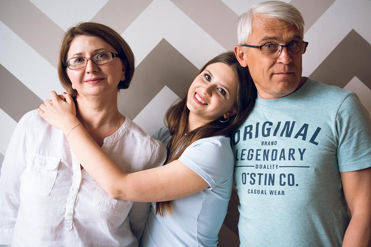 Фотограф для семейной фотосессии в Москве в студии и дома — Анна Бортн. Видеограф в Москве Анна Бортникова