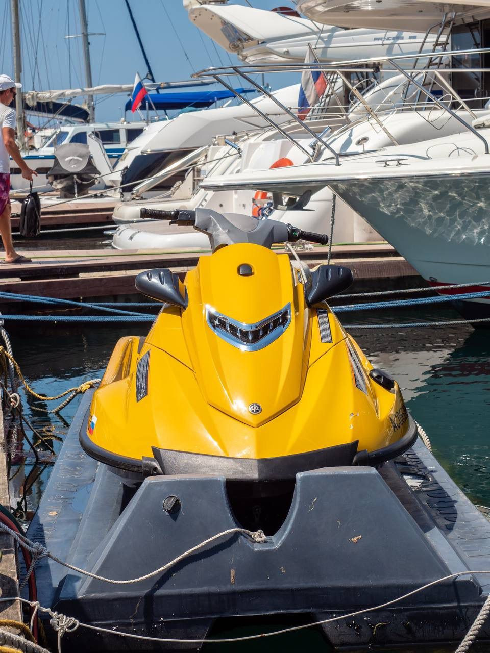 Вейкборд Гидроциклы Вейксерф Электросерф в Сочи Заказать. Аренда Яхт в Сочи от Эконом до Премиум Класса