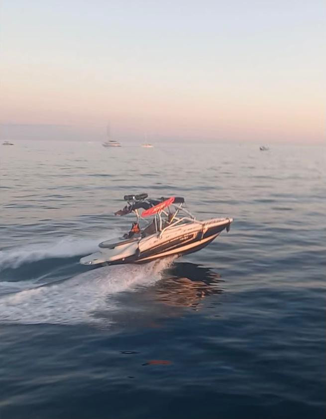 Вейкборд Гидроциклы Вейксерф Электросерф в Сочи Заказать. Аренда Яхт в Сочи от Эконом до Премиум Класса