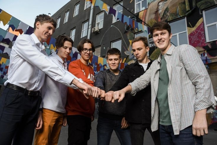 Группы больше 5 человек