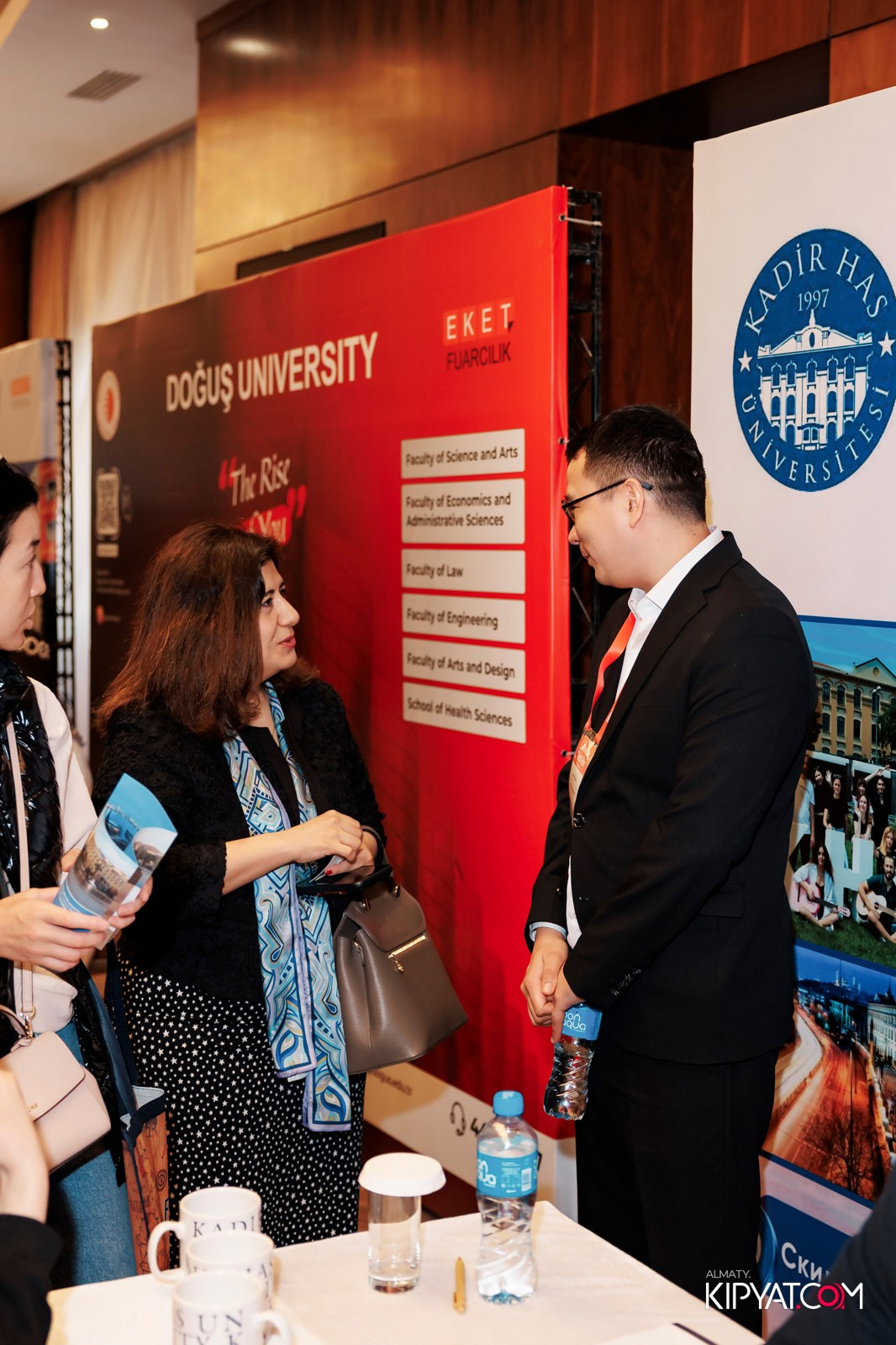ВЫСТАВКА ТУРЕЦКИХ УНИВЕРСИТЕТОВ. КИПЯТКОМ АЛМАТЫ! Фотосъемка мероприятий в Алматы