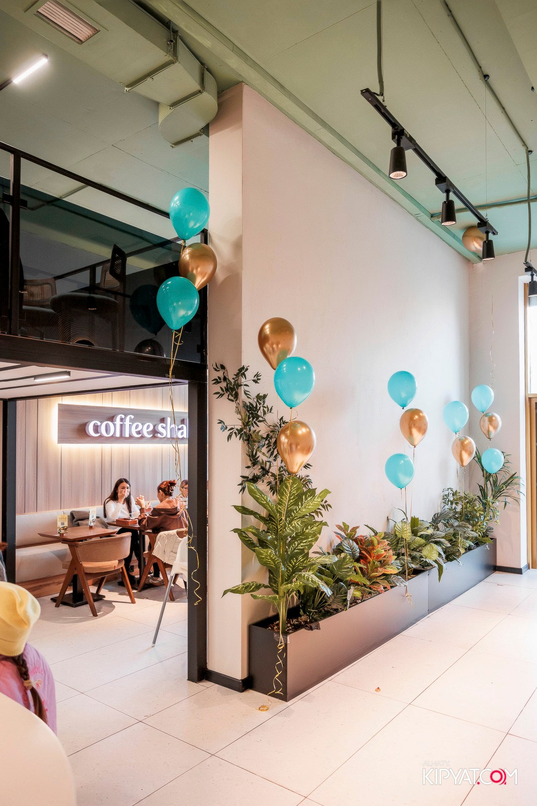 ОТКРЫТИЕ COFFEE SHAKE АСЫЛ ТАС. КИПЯТКОМ АЛМАТЫ!