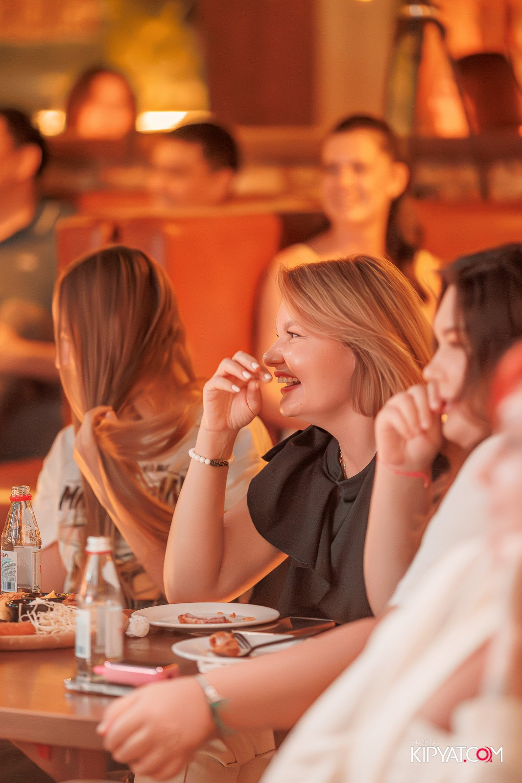 STAND UP КОНЦЕРТ АЛЕКСАНДА МЕРКУЛЬ. КИПЯТКОМ АЛМАТЫ!