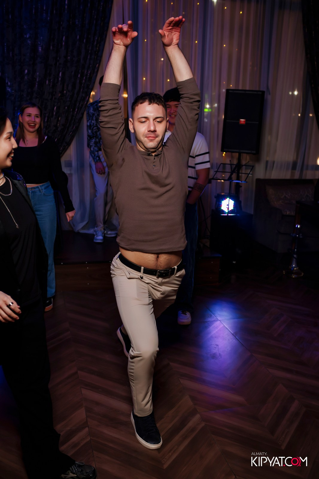 ОТКРЫТИЕ РЕСТОРАНА VESELIDZE НА АБАЯ. КИПЯТКОМ АЛМАТЫ! Фотосъемка мероприятий в Алматы